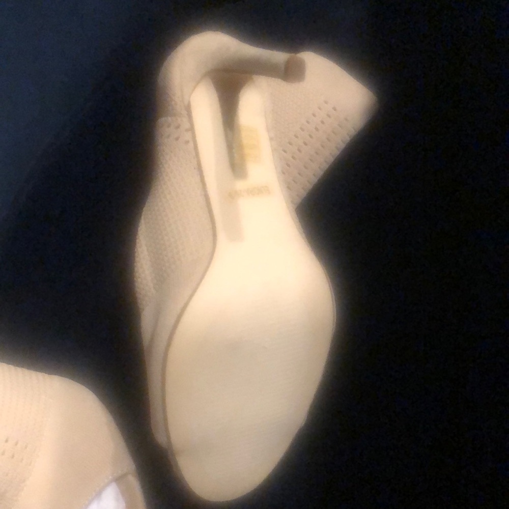 Spring Booties - Picture 2 of 3